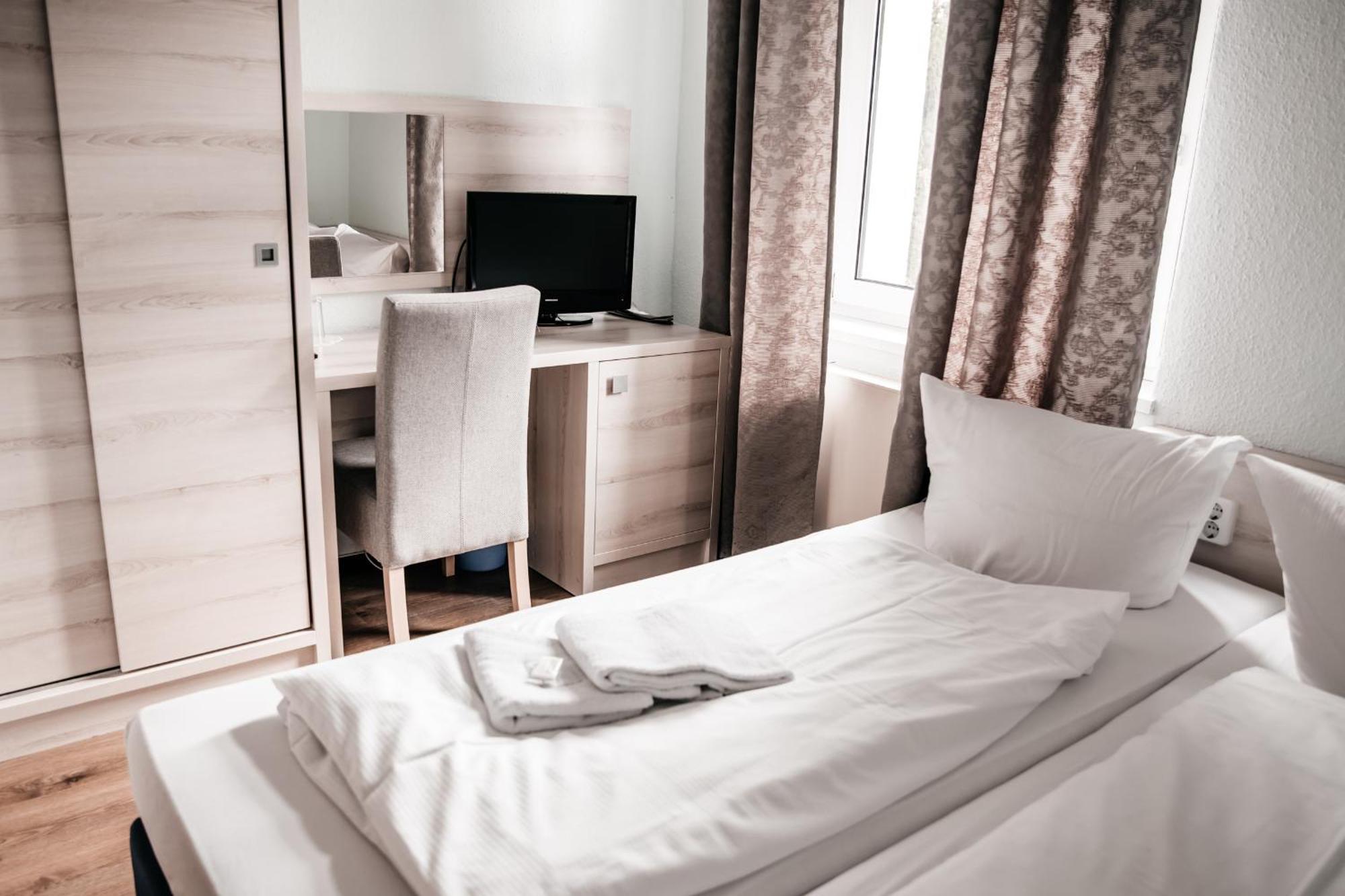 Hotel Am Fluss Heidesee Екстер'єр фото